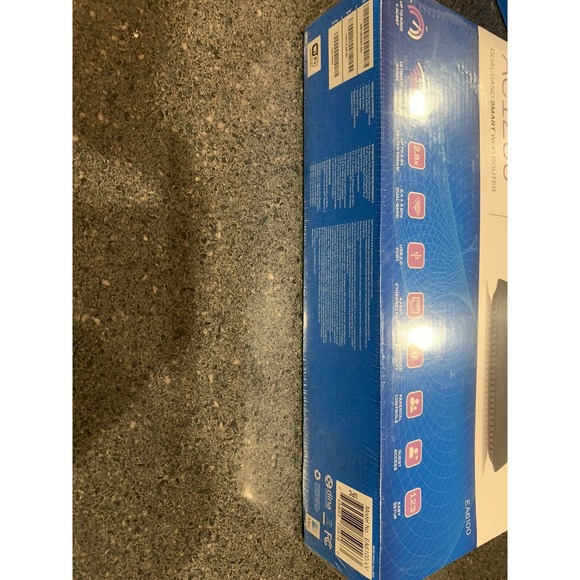 New Linksys EA6100 AC1200 Dual-Band Smart WiFi Gigabyte Wireless Router - Picture 5 of 6